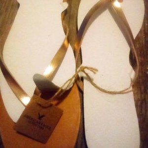 NWT American Eagle Woman Sz 10 Sandal